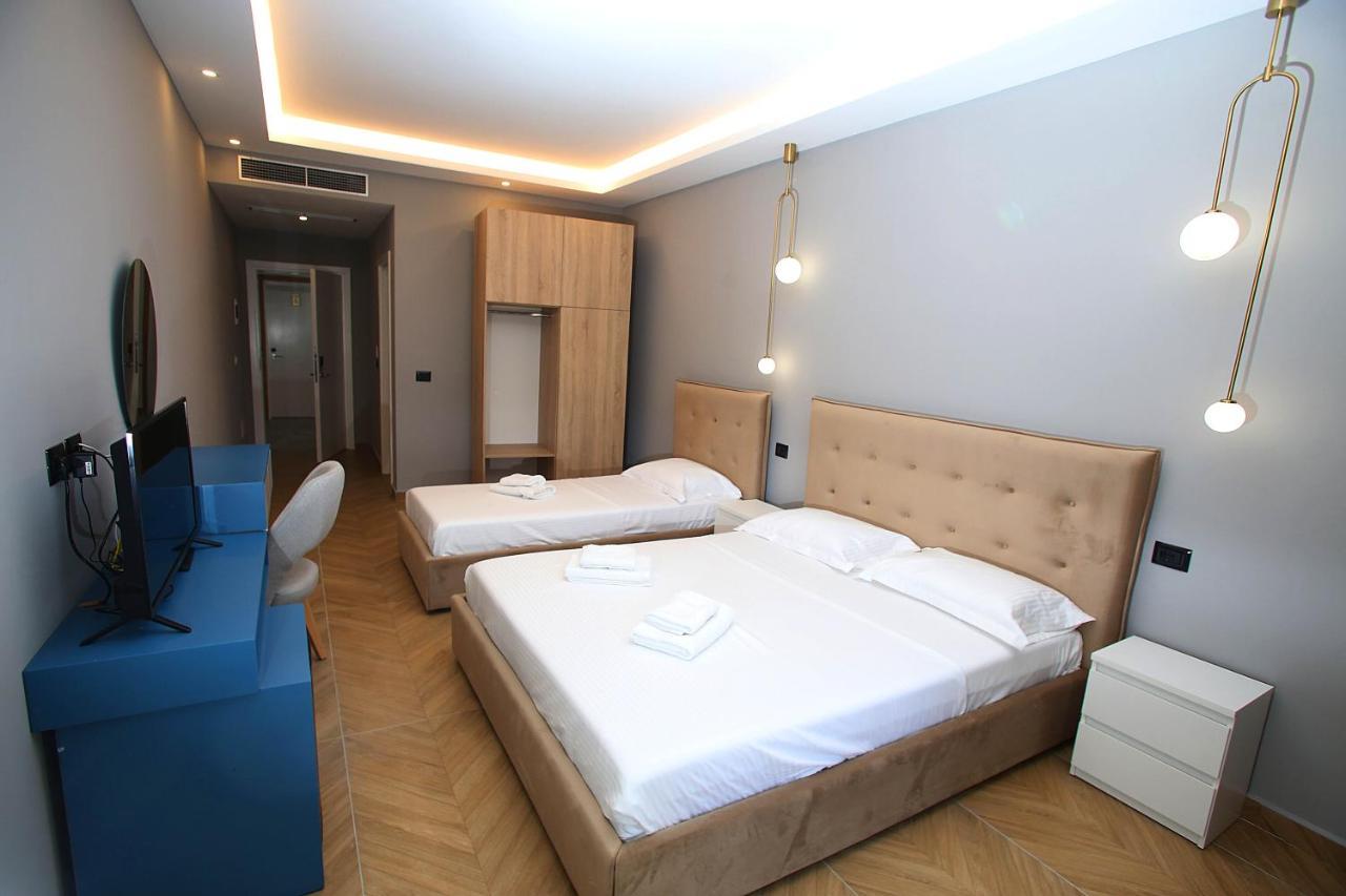 Diamond Hotel Драч Екстериор снимка