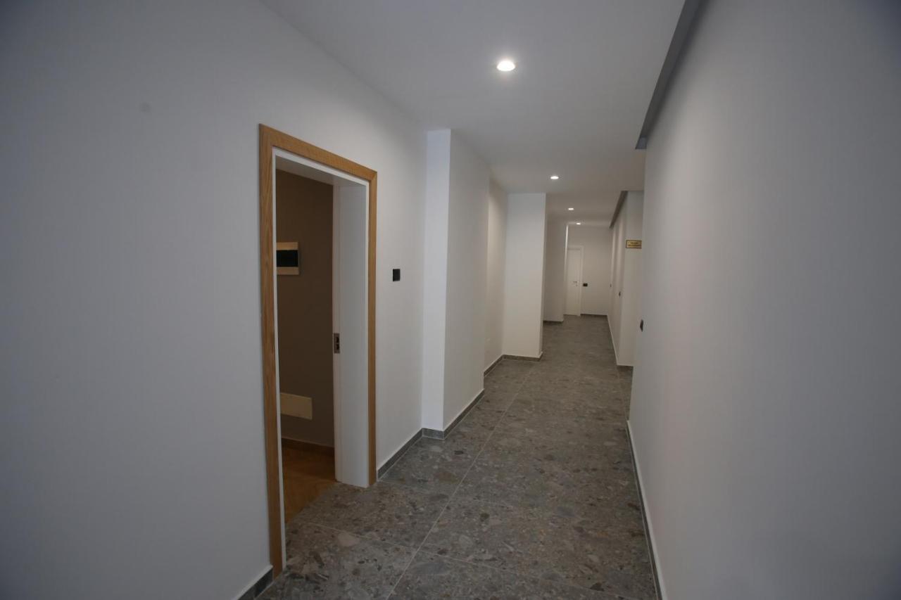 Diamond Hotel Драч Екстериор снимка