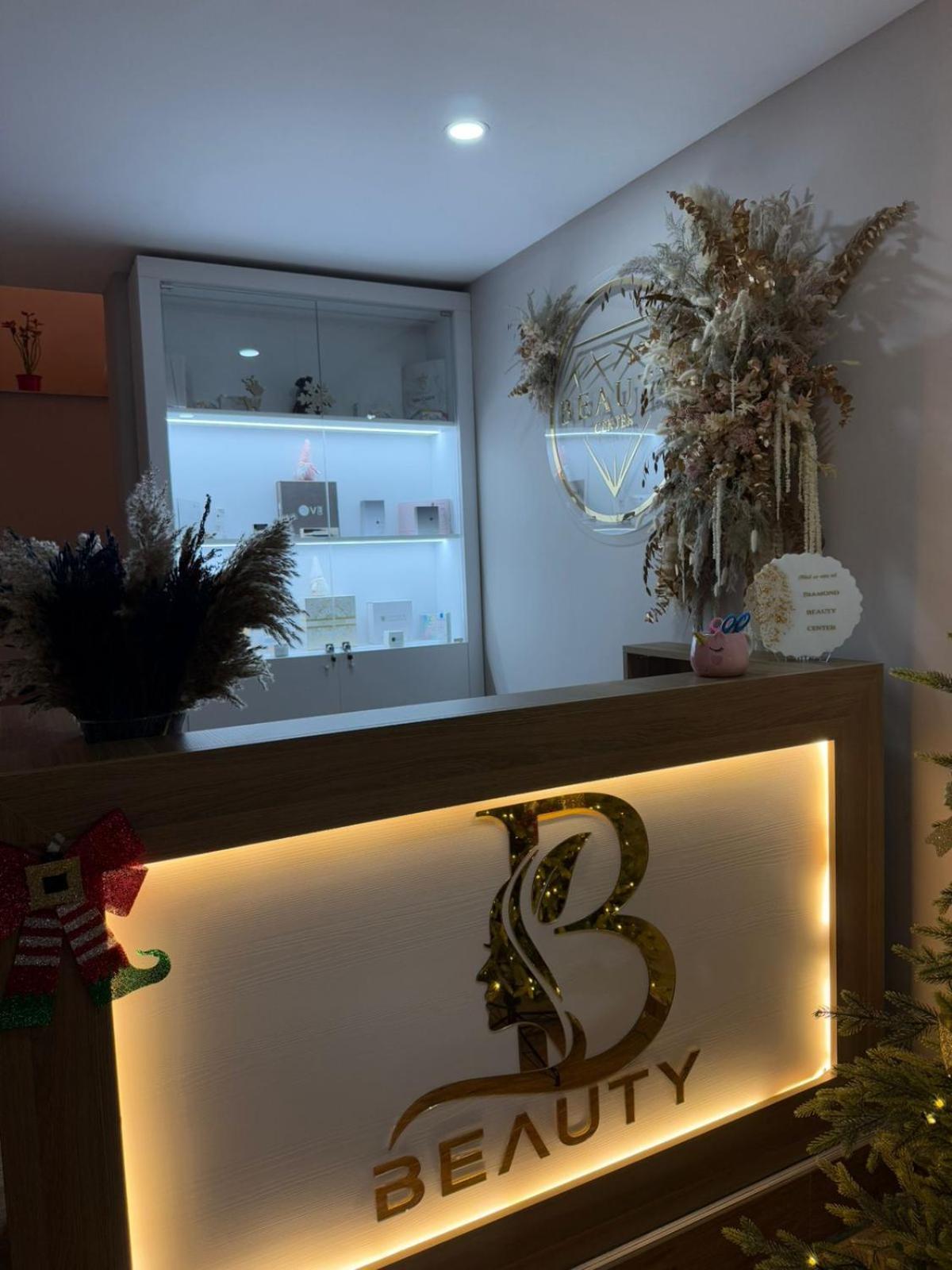 Diamond Hotel Драч Екстериор снимка